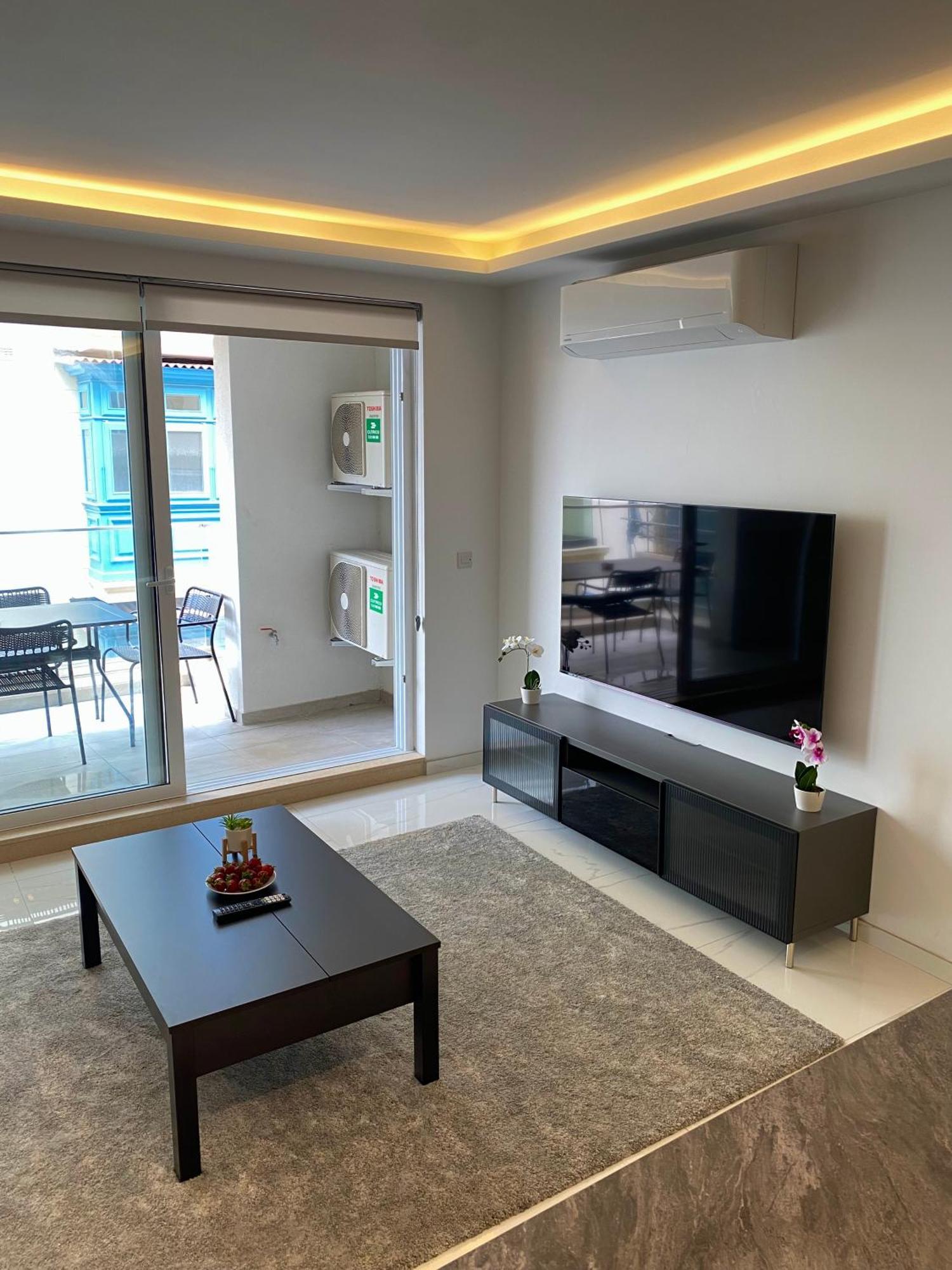 Tigne Sliema Three Bedrooms Apartment Eksteriør billede