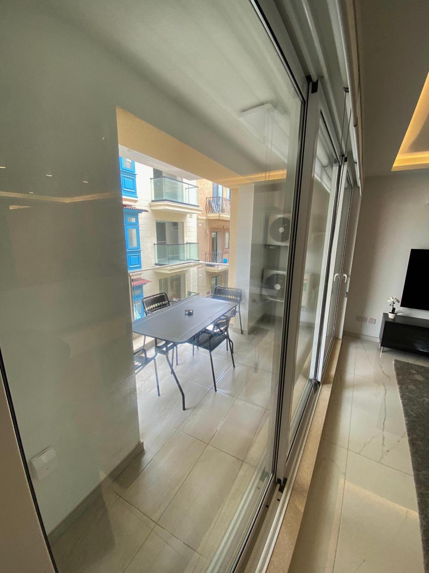 Tigne Sliema Three Bedrooms Apartment Eksteriør billede