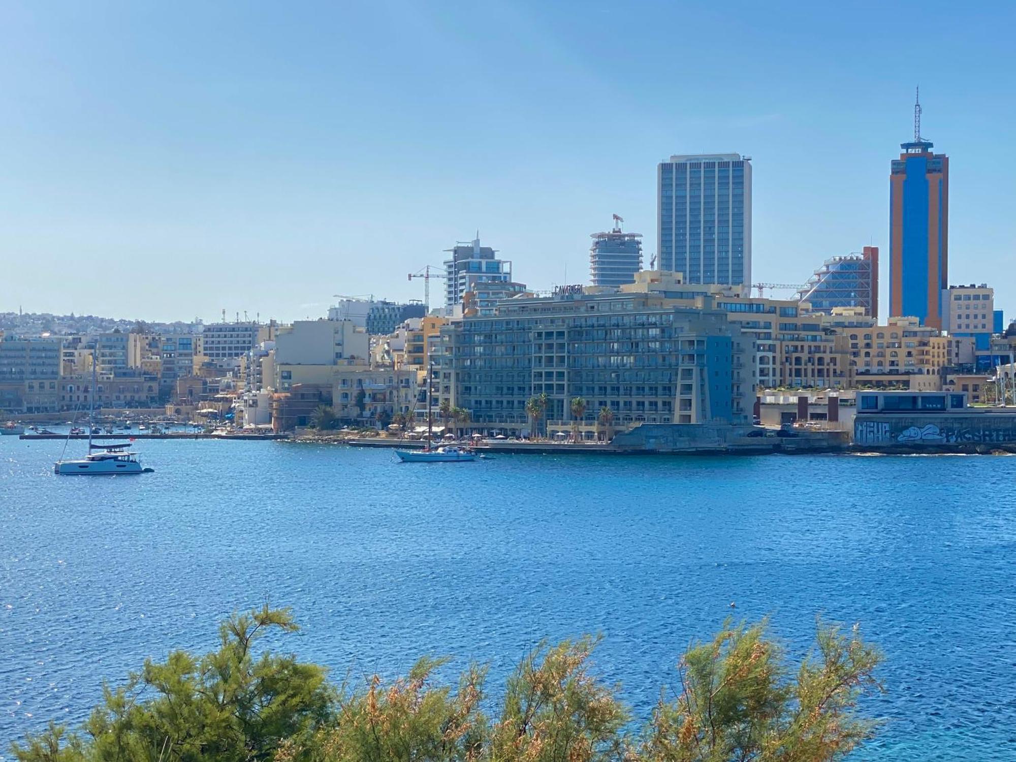 Tigne Sliema Three Bedrooms Apartment Eksteriør billede